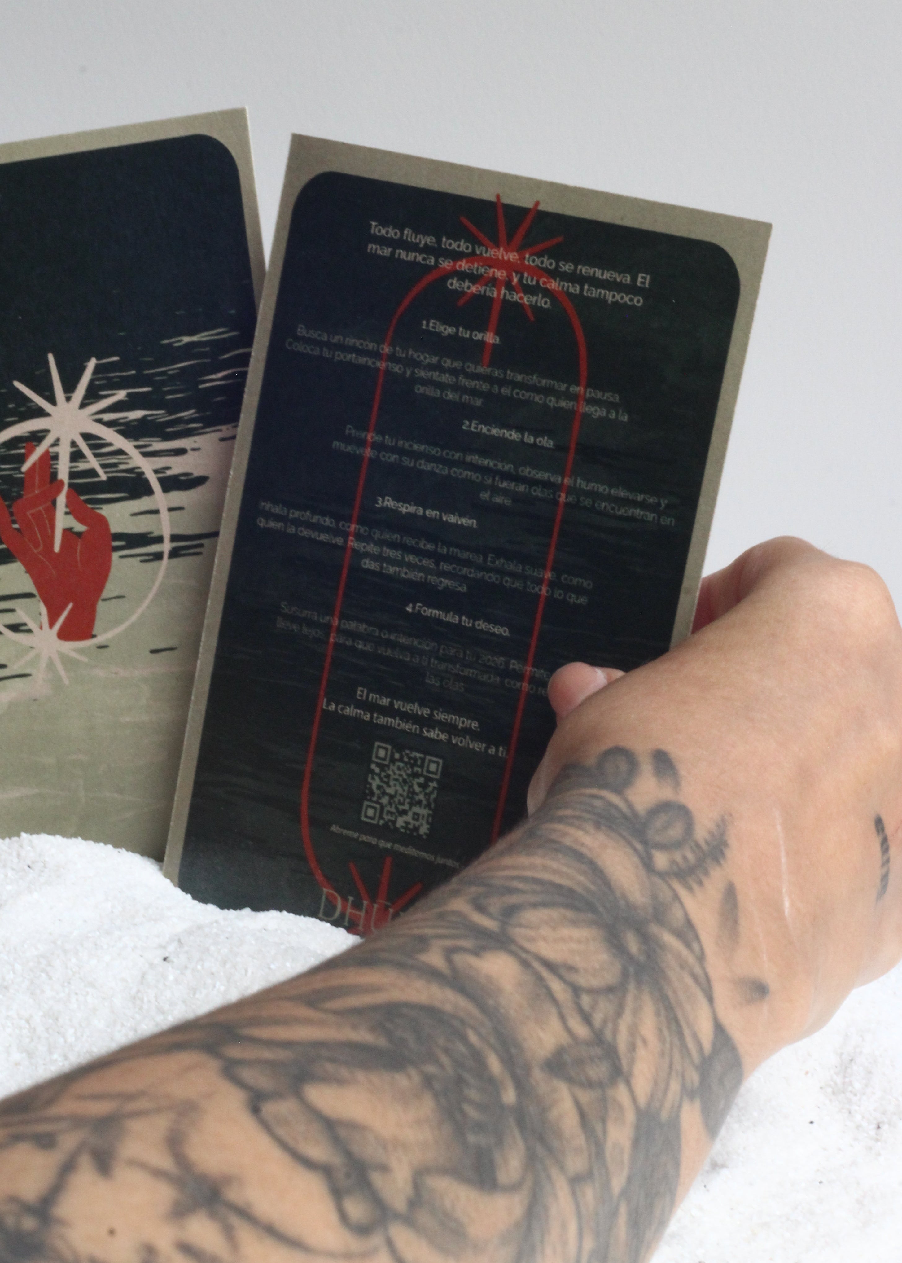 ŪRMI [Olas Portatarjeta y portaincienso]