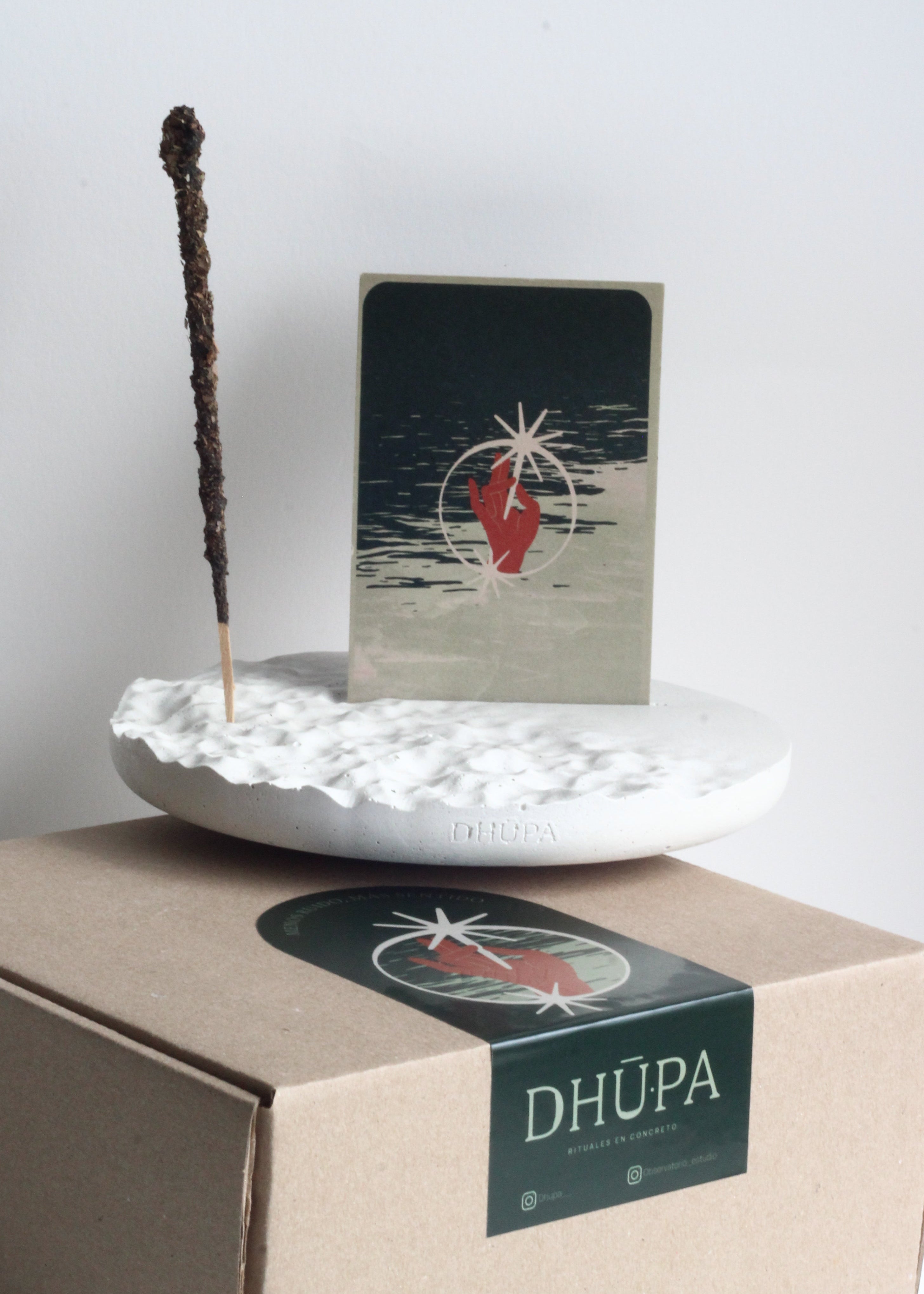 ŪRMI [Olas Portatarjeta y portaincienso]