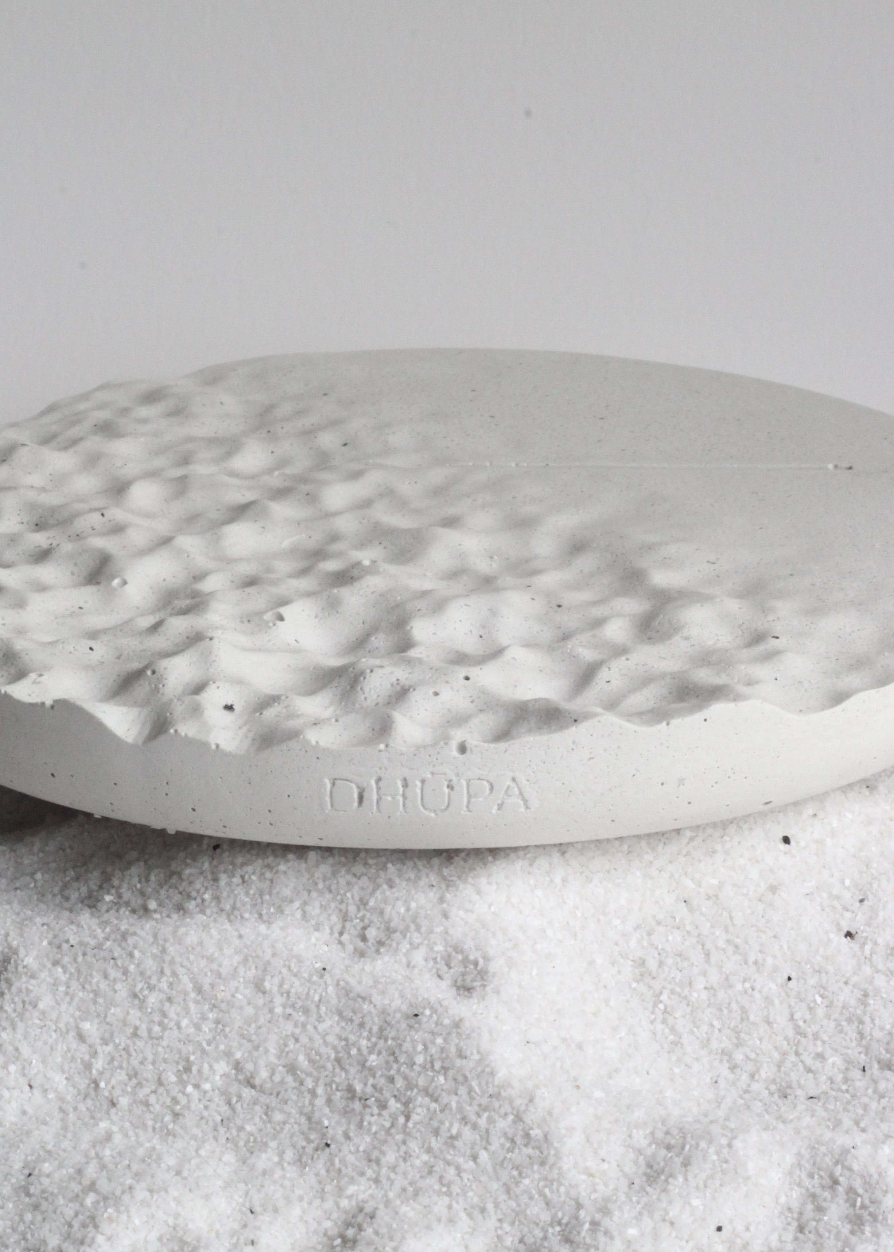 ŪRMI [Olas Portatarjeta y portaincienso]